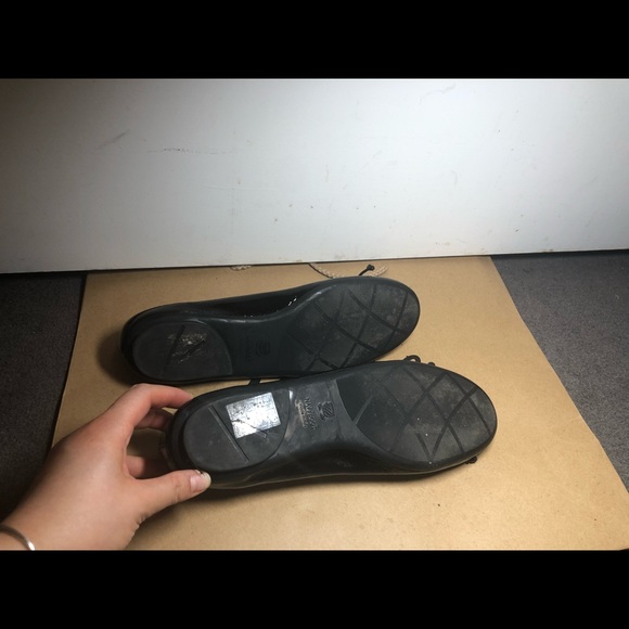 flats - Picture 2 of 5